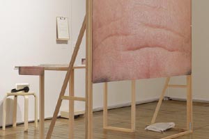 About Forehead and Wall